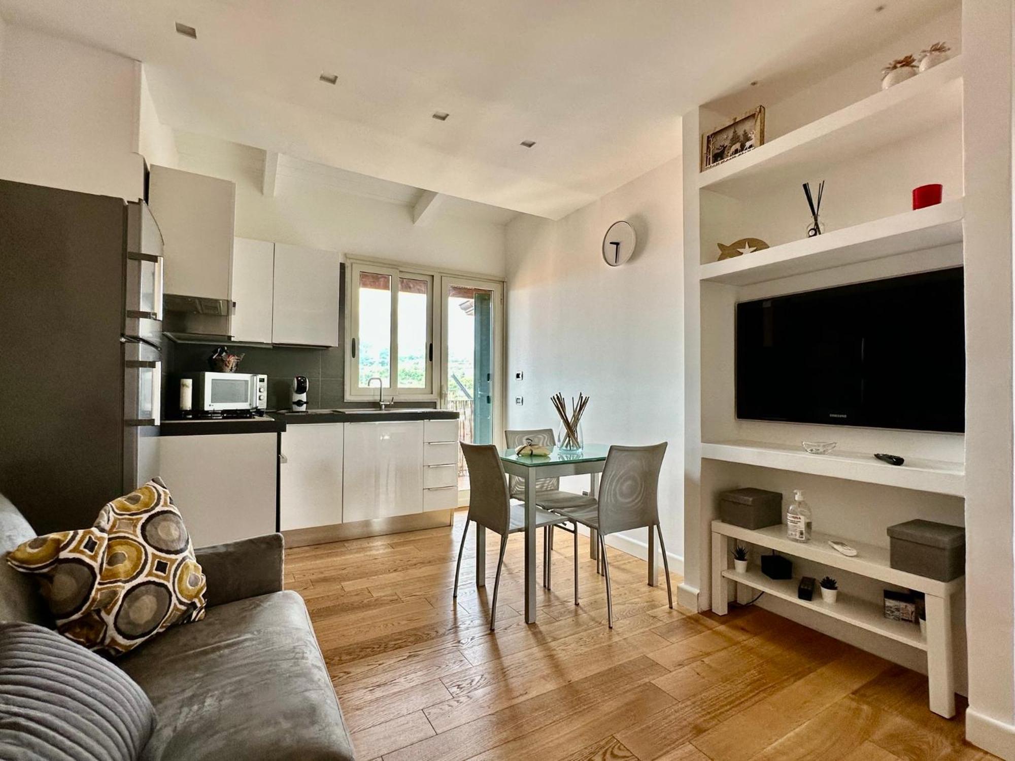 Suite Delicia Apartment - Appartamento Con Terrazza Napoli Dış mekan fotoğraf