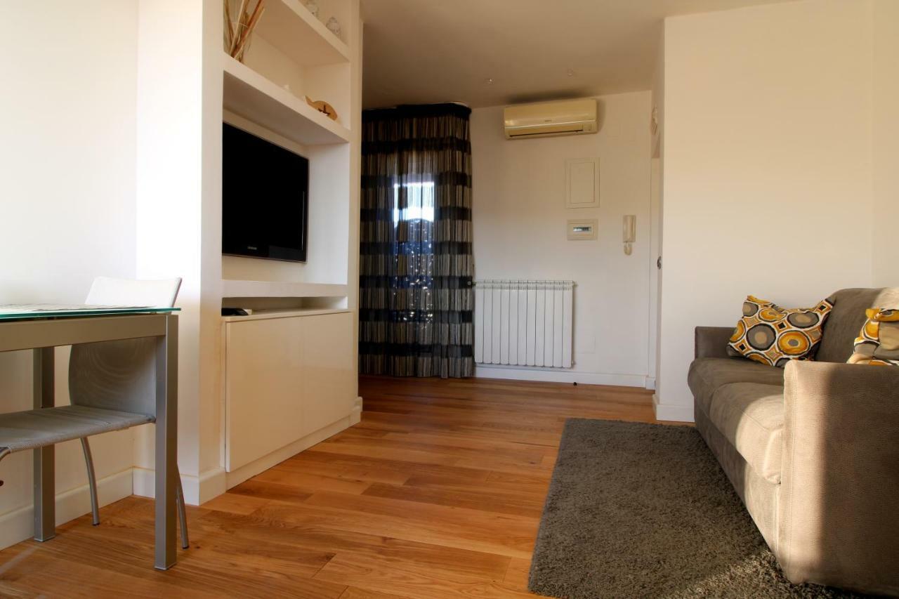 Suite Delicia Apartment - Appartamento Con Terrazza Napoli Dış mekan fotoğraf