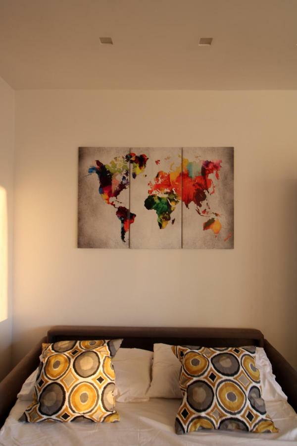 Suite Delicia Apartment - Appartamento Con Terrazza Napoli Dış mekan fotoğraf