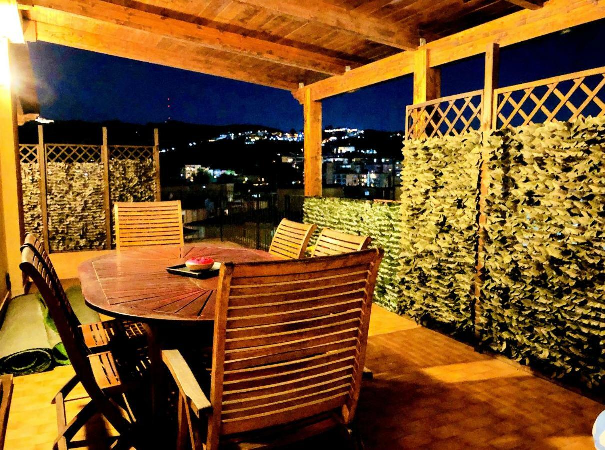 Suite Delicia Apartment - Appartamento Con Terrazza Napoli Dış mekan fotoğraf